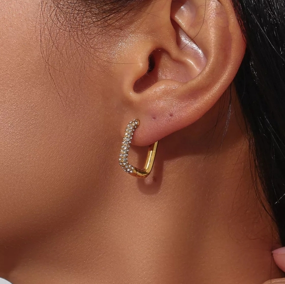 NEW Gold Asymmetric CZ Diamond Rectangle Hoop Earrings - Picture 3 of 8